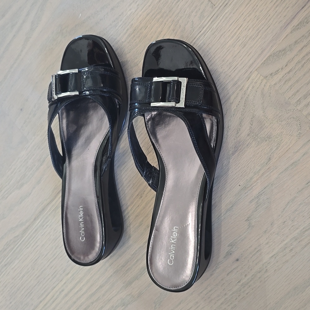 CALVIN KLEIN black new sandals size 9